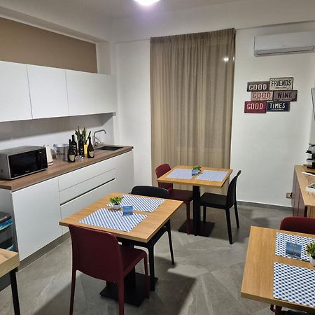 Casa Dello Stretto Hotel Messina Bagian luar foto